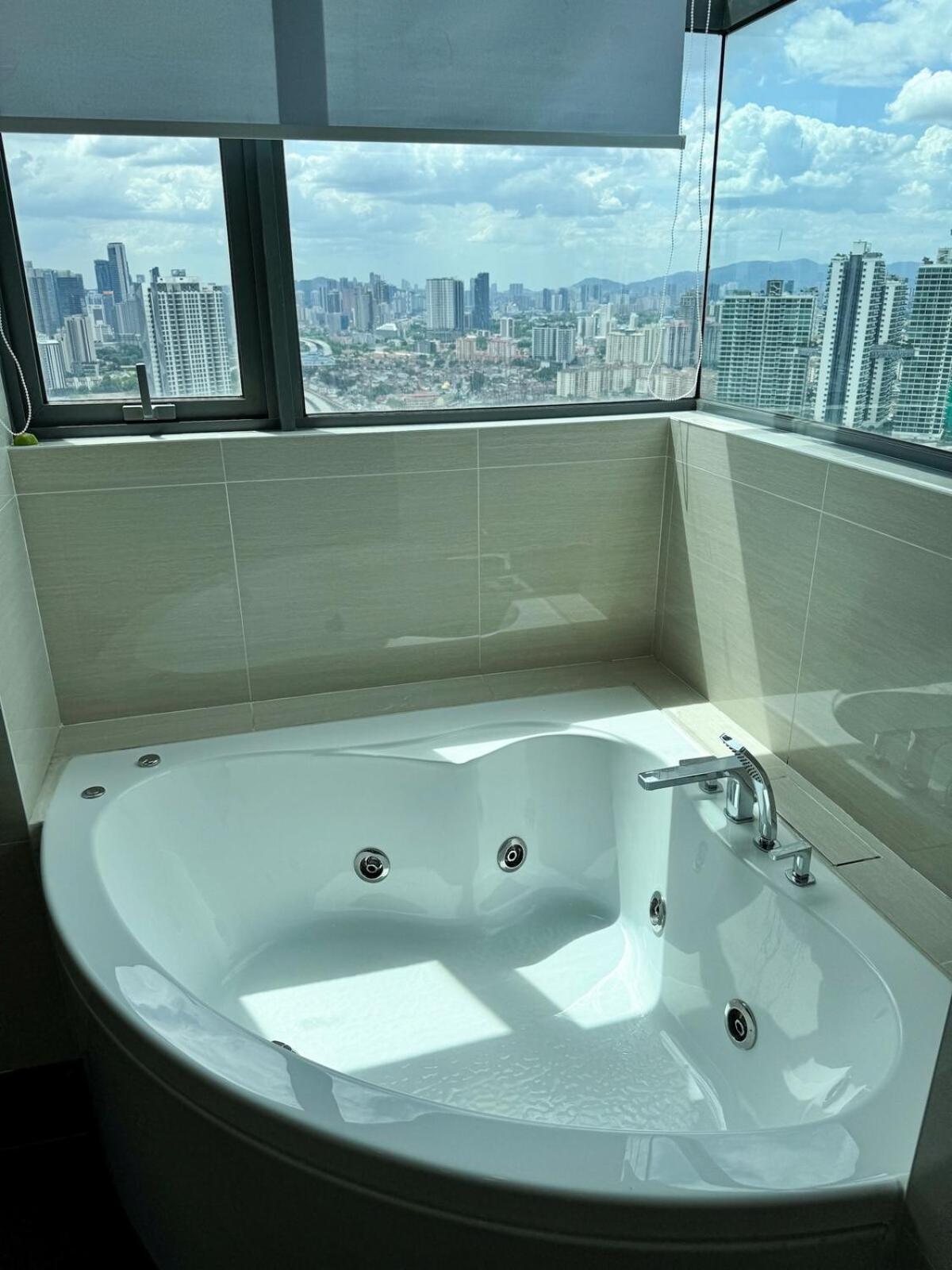 Drapport Got Bathtub & Kids Game By Iconique Pangsapuri Kuala Lumpur